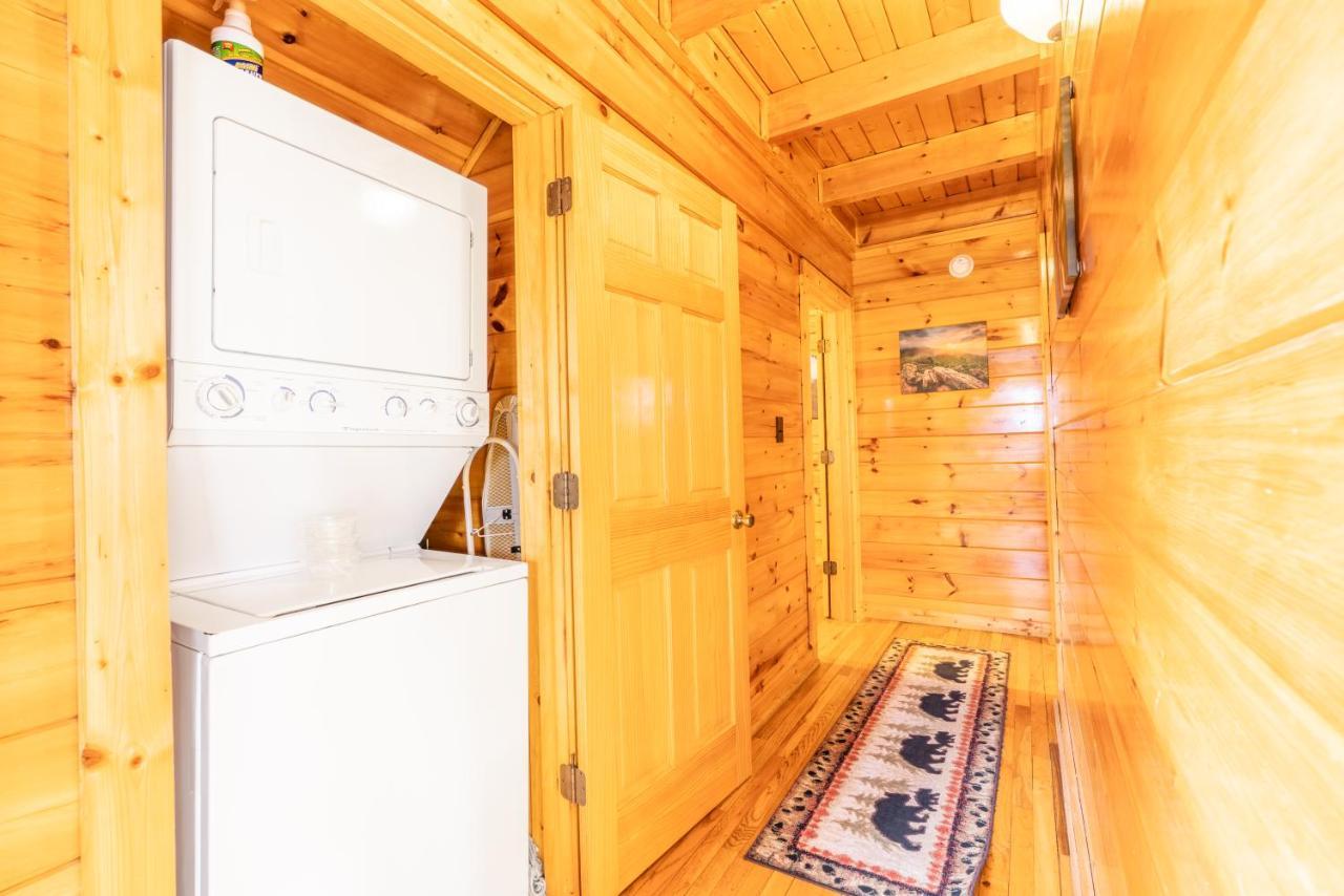 Comfort Cabin Bearway To Heaven W Private Hot Tub 鸽子谷 外观 照片