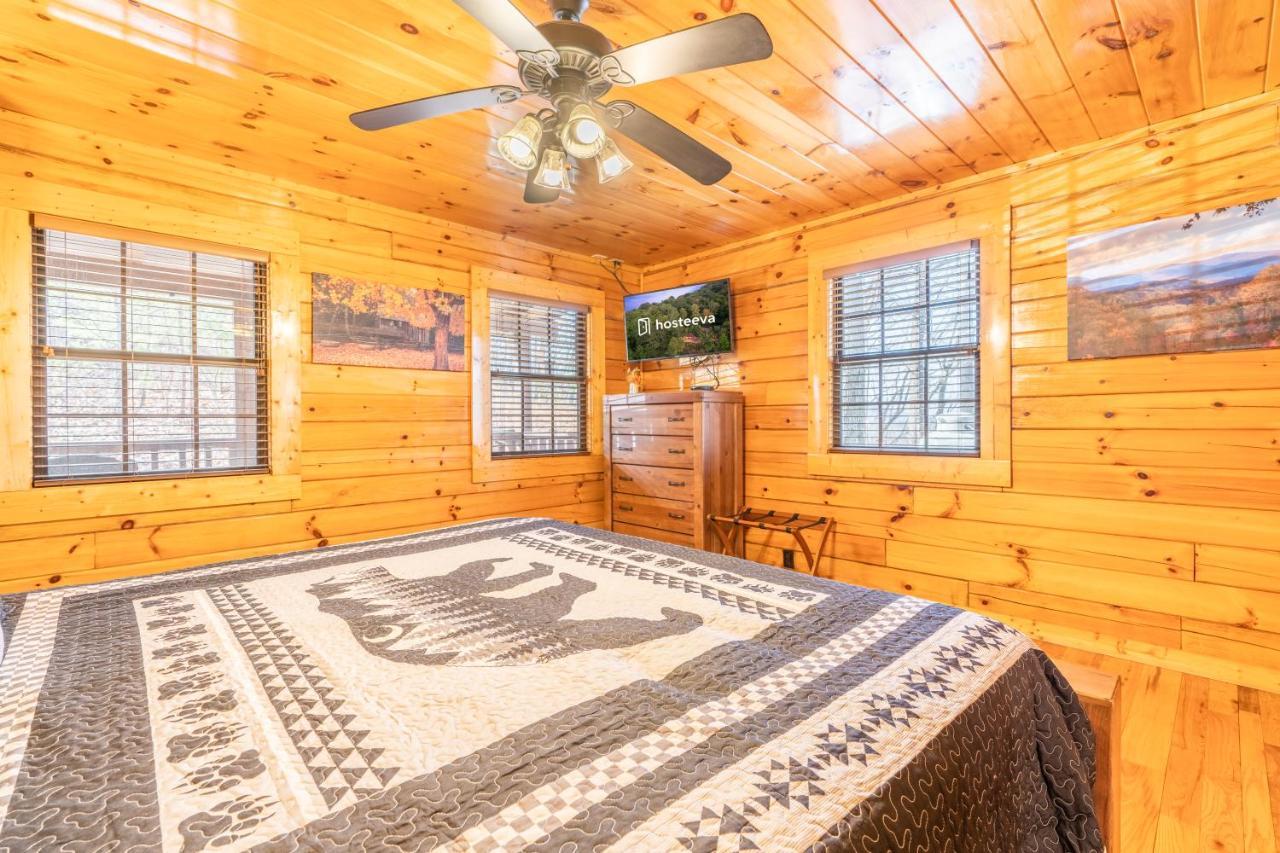 Comfort Cabin Bearway To Heaven W Private Hot Tub 鸽子谷 外观 照片