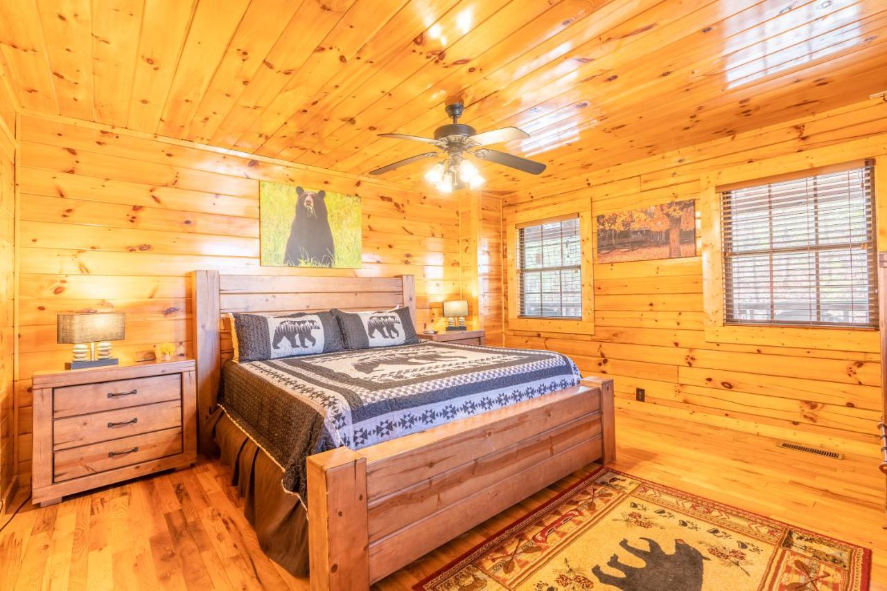 Comfort Cabin Bearway To Heaven W Private Hot Tub 鸽子谷 外观 照片